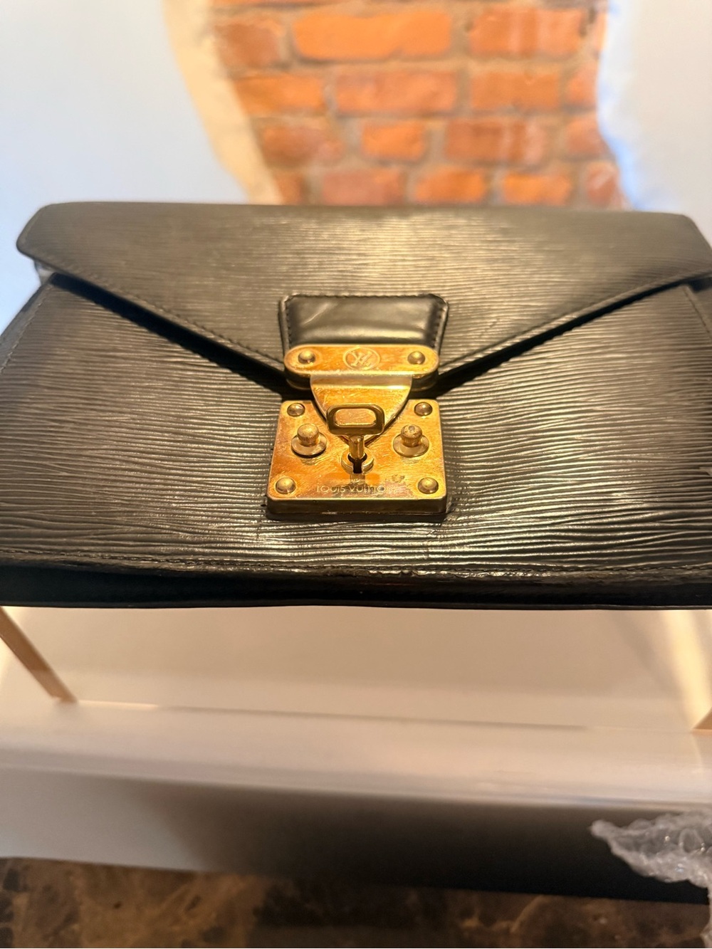Authentic Louis Vuitton Epi Serie Dragonne Clutch – Black Noir (M52612 - Picture 3 of 16